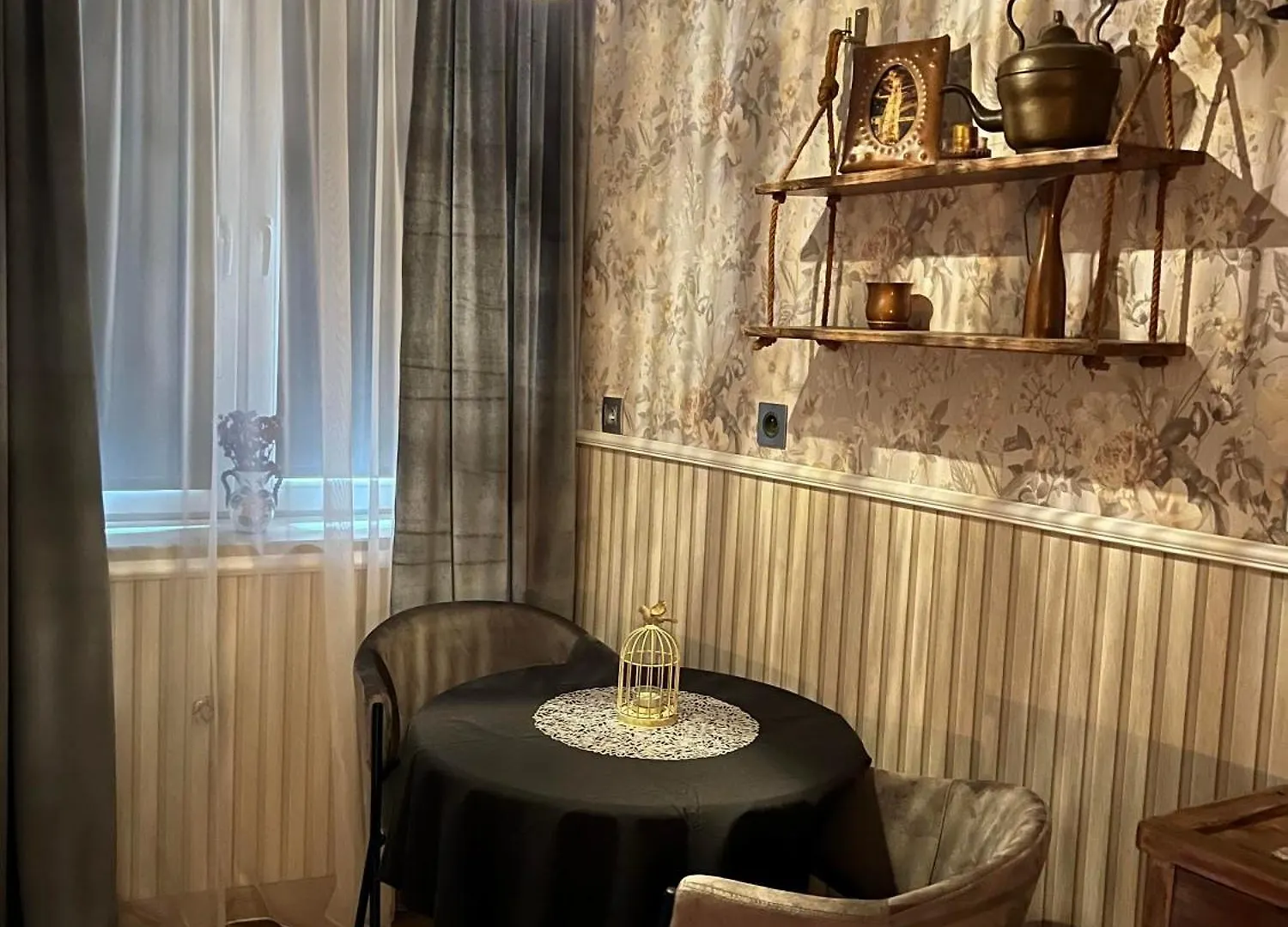 Antique Apartment In Krakow